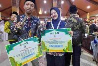 Abdul Halim, pemuda asal Desa Sekartejo, Kecamatan Pituruh, berhasil menyabet Juara 1 Kaligrafi Kontemporer Putra dalam ajang Musabaqah Tilawatil Qur’an dan Hadits (MTQH) ke-XXXI Tingkat Provinsi Jawa Tengah.