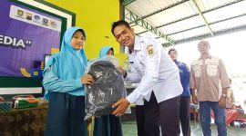 Kegiatan peluncuran Gerakan Sekolah Cerdas Bermedia berlangsung di SMP Negeri 10 Purworejo, Rabu (10/12/2025)