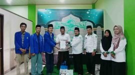 Sejumlah organisasi kemahasiswaan di Kabupaten Purworejo itu menyerahkan hasil donasi kepada Pengurus Cabang Nahdlatul Ulama (PCNU) Kabupaten Purworejo, Sabtu (13/12/2025).