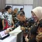 Bupati Yuli Hastuti dalam acara peluncuran dua layanan digital terbaru, yaitu Sistem Informasi Kompetensi dan Pengembangan Terintegrasi ASN (Sinergi ASN) dan Sarana Pendamping ASN (Sapa ASN).