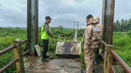 Polsek Butuh bersama Unit Reskrim, Unit Identifikasi, Inafis, dan Satreskrim Polres Purworejo saat mendatangi lokasi untuk melakukan pemeriksaan serta olah tempat kejadian perkara (TKP).