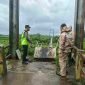 Polsek Butuh bersama Unit Reskrim, Unit Identifikasi, Inafis, dan Satreskrim Polres Purworejo saat mendatangi lokasi untuk melakukan pemeriksaan serta olah tempat kejadian perkara (TKP).