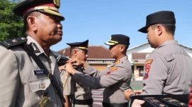 Kepolisian Resor (Polres) Purworejo menggelar upacara Serah Terima Jabatan (Sertijab) untuk posisi Kabag Ops dan Kapolsek Loano pada Selasa pagi (6/1/2026).