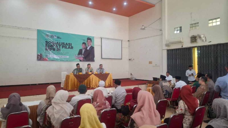 Anggota DPR RI Gus Abdulloh saat kunjungan di Purworejo.