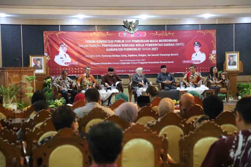 Bupati Purworejo, Hj. Yuli Hastuti, SH, saat membuka Forum Konsultasi Publik dan Pembukaan Masa Musrenbang RKPD Tahun 2027, Kamis (22/1/2026) di Ruang Arahiwang.