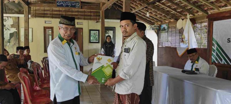 Penyerahan kolektif 43 SK Unit Pengumpul Zakat Bayan secara serentak pada Selasa (10/03/2026).