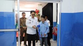 Wakil Bupati Purworejo, Dion Agasi S. meresmikan SPPG Kaligono.
