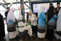 Bupati Purworejo, Yuli Hastutinsaat melepas jamaah haji tahun 2026.