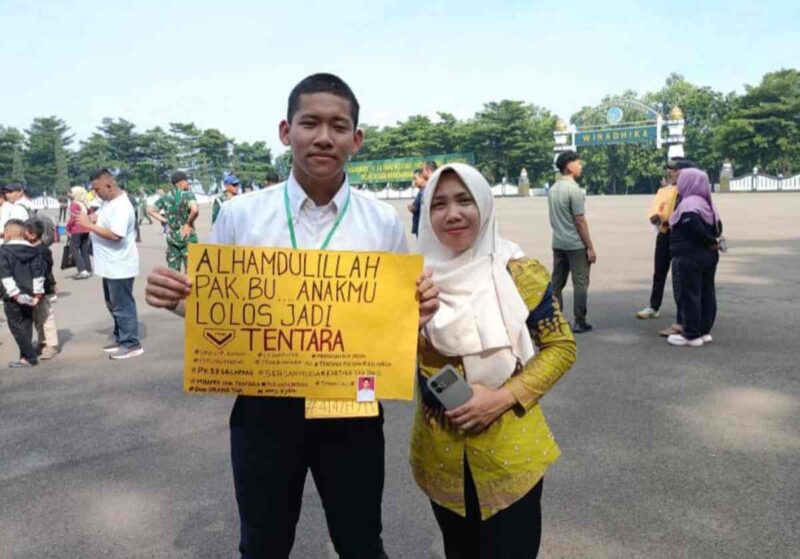 Galih Eza Gunawan, pemuda asal Desa Karangluas, Kecamatan Kemiri, Kabupaten Purworejo berhasil lolos seleksi Bintara TNI.