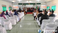 Acara pelantikan IKA Stainu Purworejo.