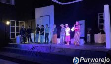 Komunitas Teater Purworejo sukses menghadirkan pertunjukan seni drama yang memukau penonton.