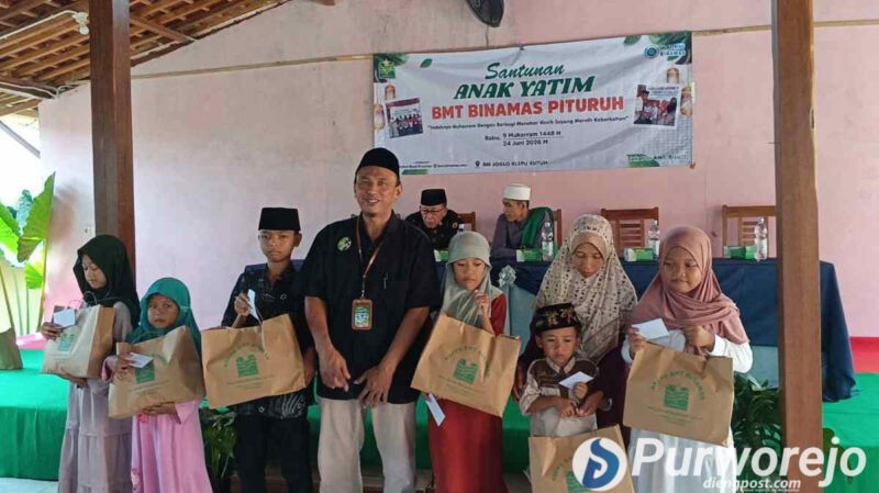 Penyaluran santunan anak yatim oleh KSPPS Binamas Pituruh yang berlangsung secara khidmat di Kecamatan Butuh.