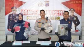 Polres Purworejo mengungkap kasus pencurian kabel listrik penerangan jalan di wilayah Kabupaten Purworejo.