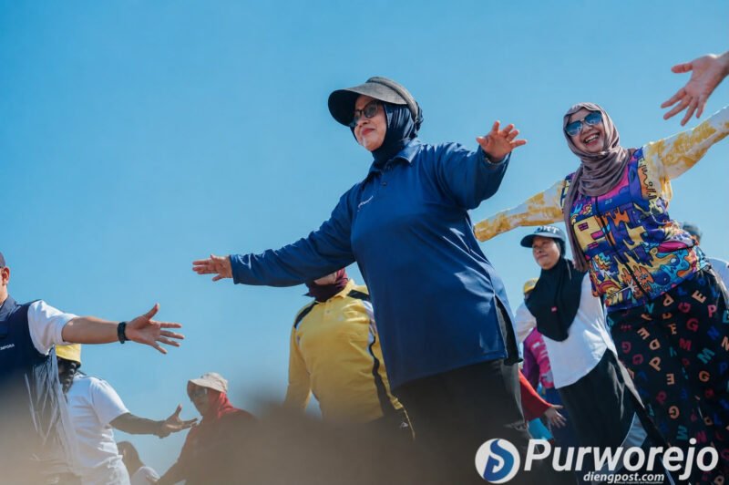 Bupati Purworejo, Yuli Hastuti saat peluncuran Gerakan Masyarakat Aktif dan Bugar pada Minggu (26/7/2026).