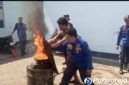 Warga Kelurahan Purworejo mengikuti pelatihan penanggulangan kebakaran.