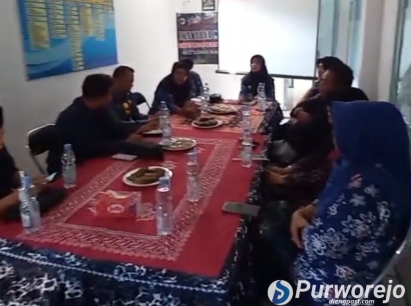 Komisi IV DPRD Kabupaten Purworejo saat meninjau langsung kondisi fasilitas kesehatan tersebut pada Jumat lalu.