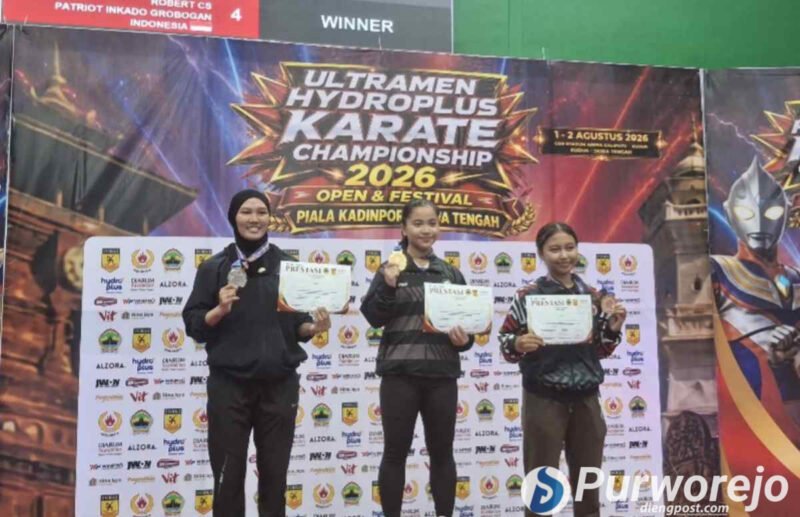 Atlet Karate Purworejo sukses naik podium di Kudus jelang Porprov Jateng 2026.