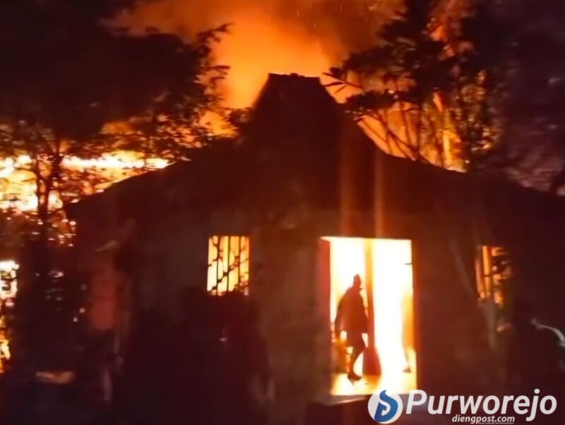 Kebakaran rumah di Wonotulus menghanguskan sebuah hunian warga di Dusun Krajan, Purworejo.