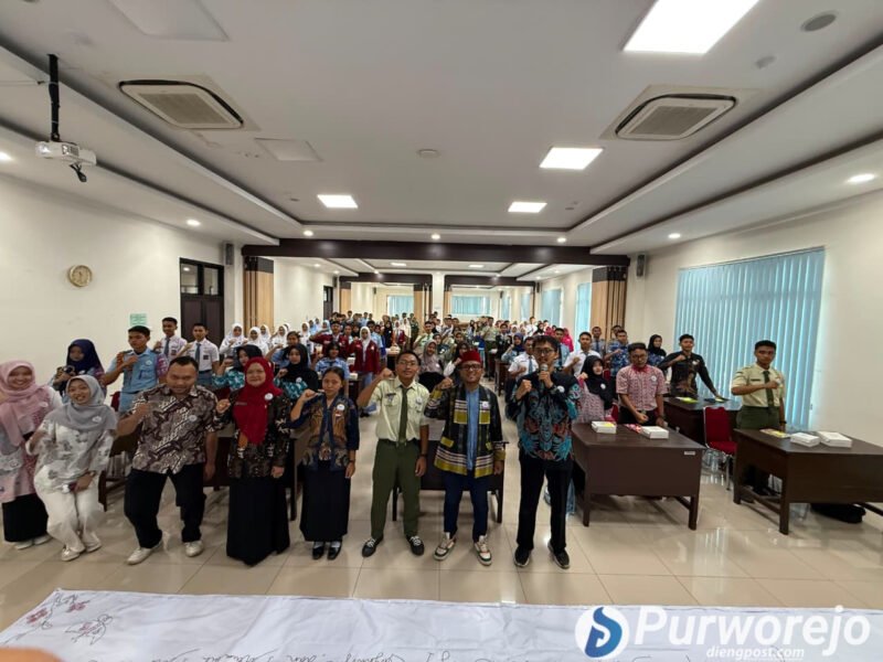 Sebanyak 100 perwakilan siswa SMA/SMK/MA sederajat se-Kabupaten Purworejo menggelar workshop interaktif.