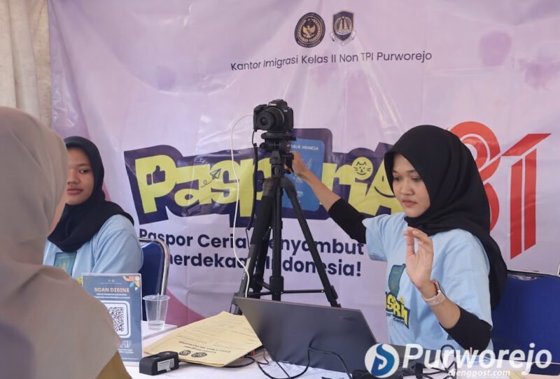 Kantor Imigrasi Kelas II Non TPI Purworejo meluncurkan program PASPORIA (Paspor Minggu Ceria).