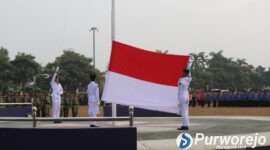 Pemerintah Kabupaten Purworejo menggelar upacara peringatan HUT ke-81 Kemerdekaan RI secara khidmat di Alun-Alun Kabupaten Purworejo pada Senin (17/08/2026).