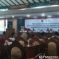 Bupati Purworejo Yuli Hastuti mengukuhkan jajaran panitia di Ruang Arahiwang Setda Purworejo.